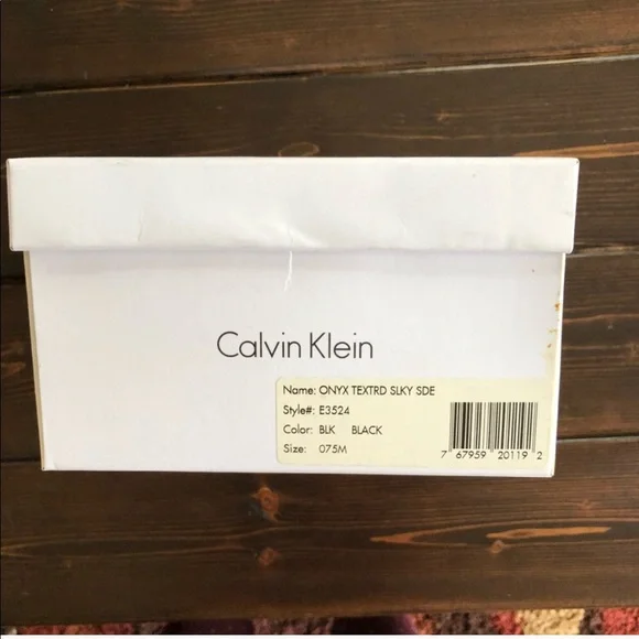 Calvin Klein Onyx Suede heels - Picture 8 of 8